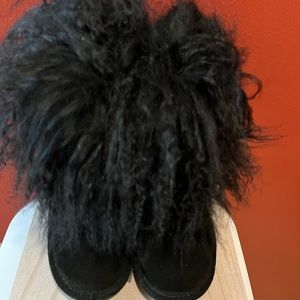 Black Bear Paw Boots for a little girl